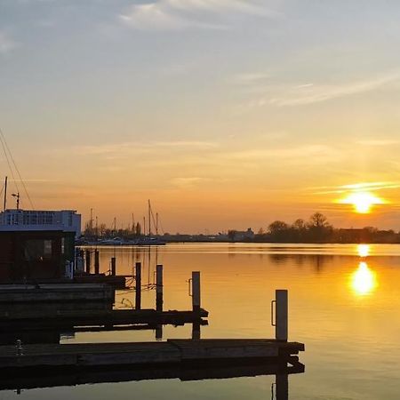 Hausboot Wilhelmshaven - Traum Unterkunft An Der Jade Εξωτερικό φωτογραφία